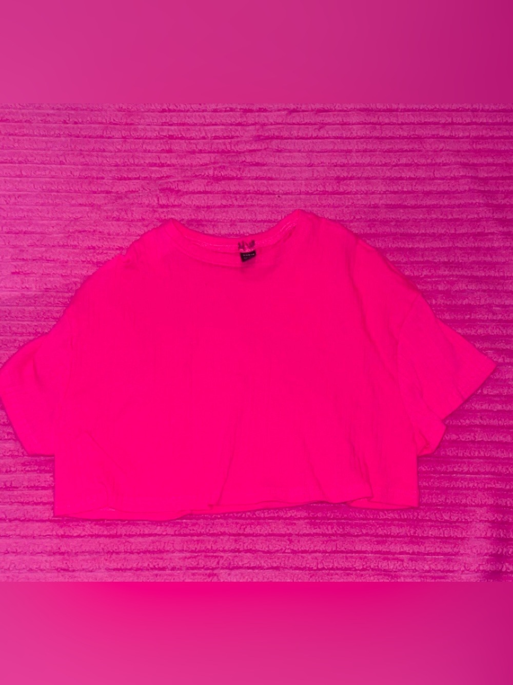SHEIN Hot Pink Cropped Short Sleeve Top
